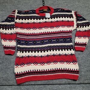 Eddie Bauer Women's Red and Cream Patterned Knit Vintage Sweater
